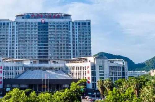 柳州最好的十家公立口腔科医院排名，柳州市人民医院口腔治疗项目较多，市工人医院排在第四！