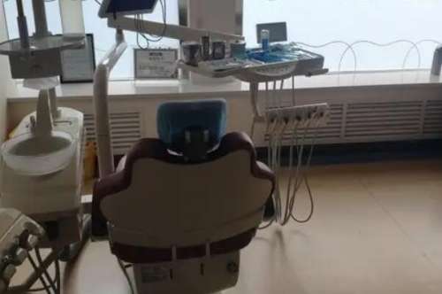 广州儿童根管治疗公立医院排名前十强，广东省人民医院排名靠前，第四名服务上心